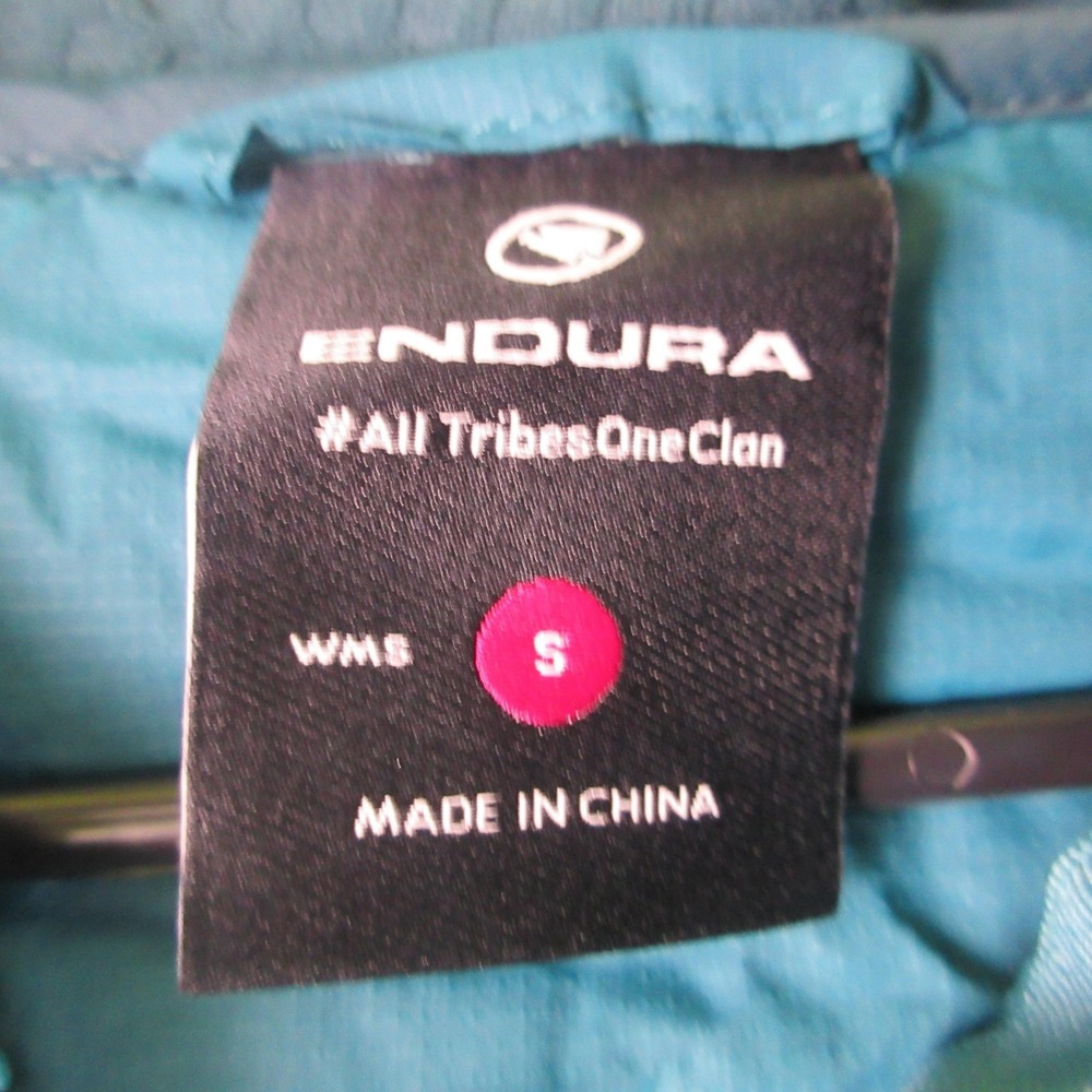Endura Jacket Womens Small Blue MT500 Freezing Point Hooded Cycling Insulated - Picture 9 of 13